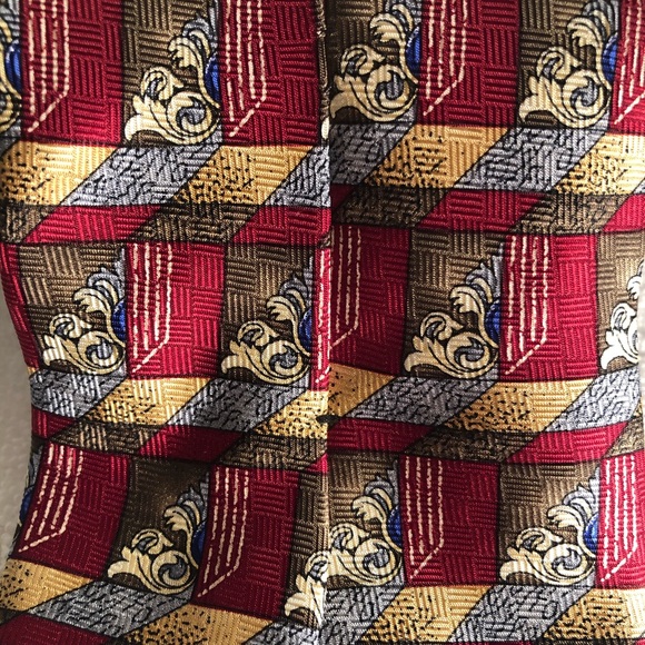 Men’s Tie - Picture 5 of 5